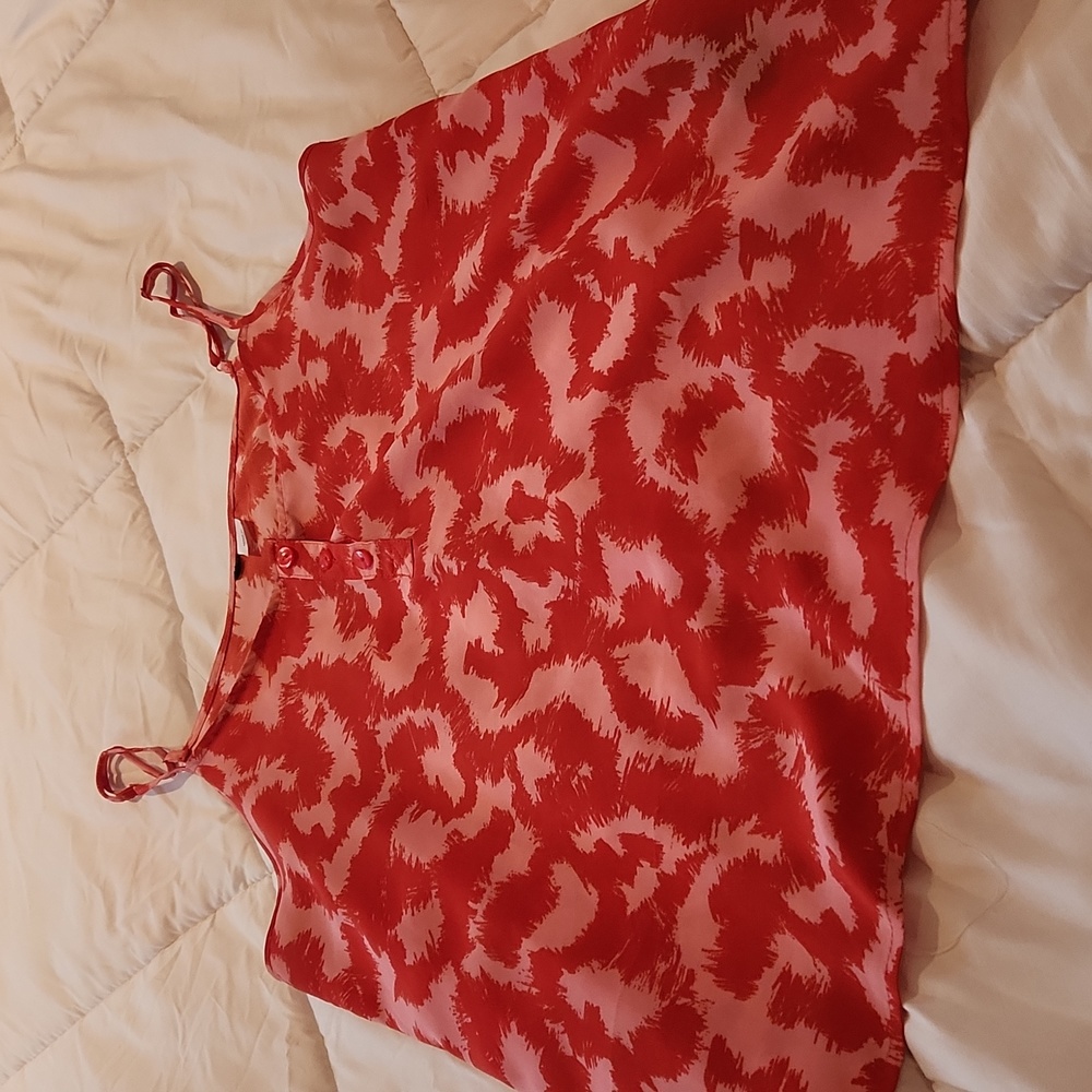 H&M red and pink leopard tank